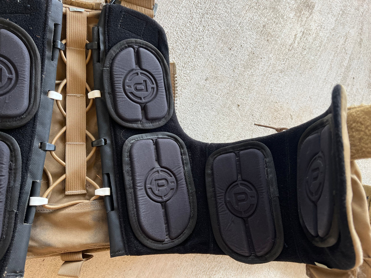 Crye Precision CPC Cage Plate Carrier Large coyote