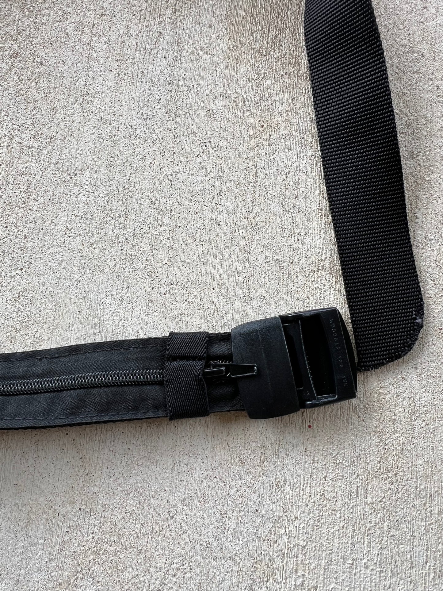 Unknown Belt size small