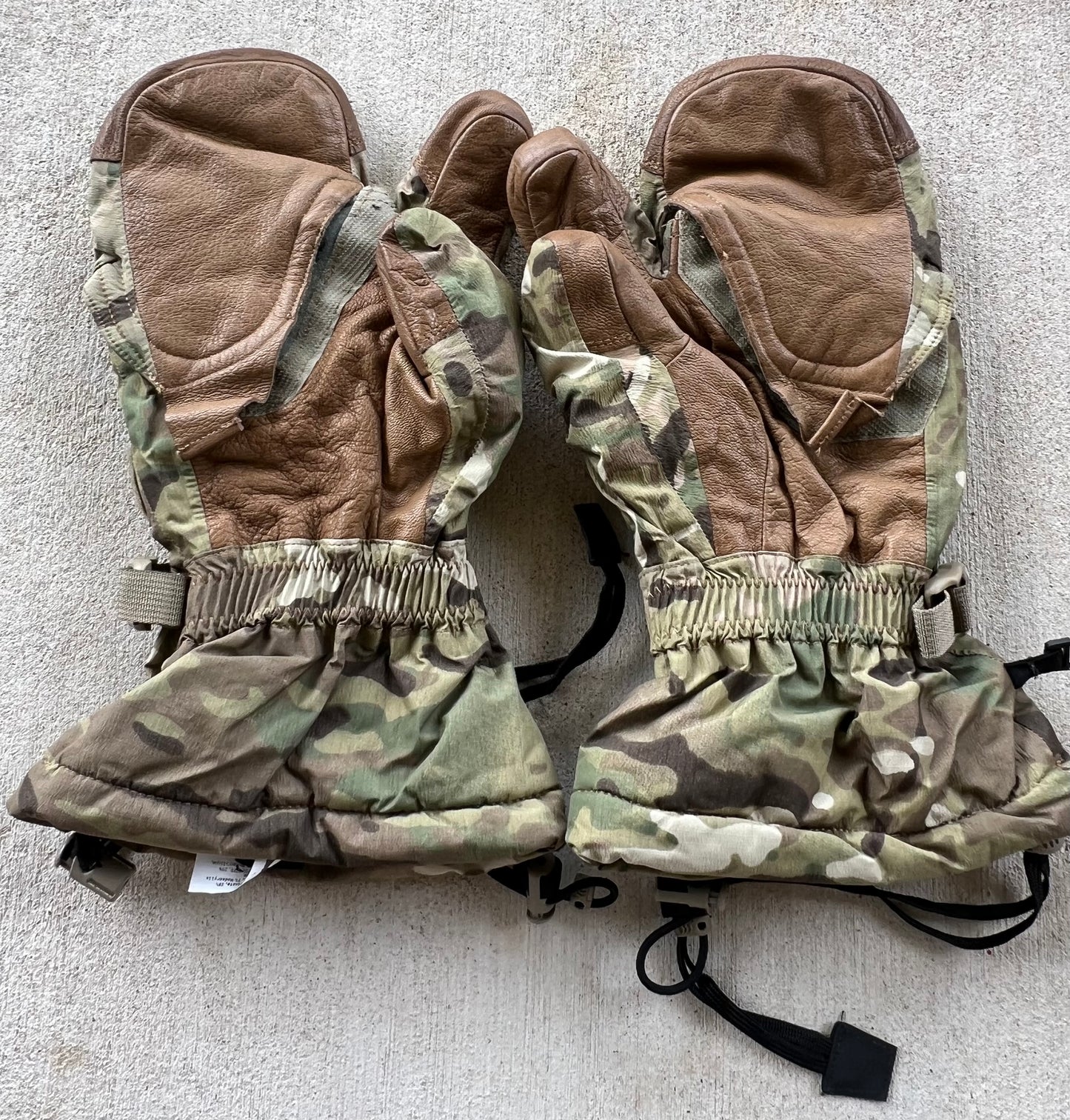 Outdoor Research Cold Weather Swoop Mitts Large