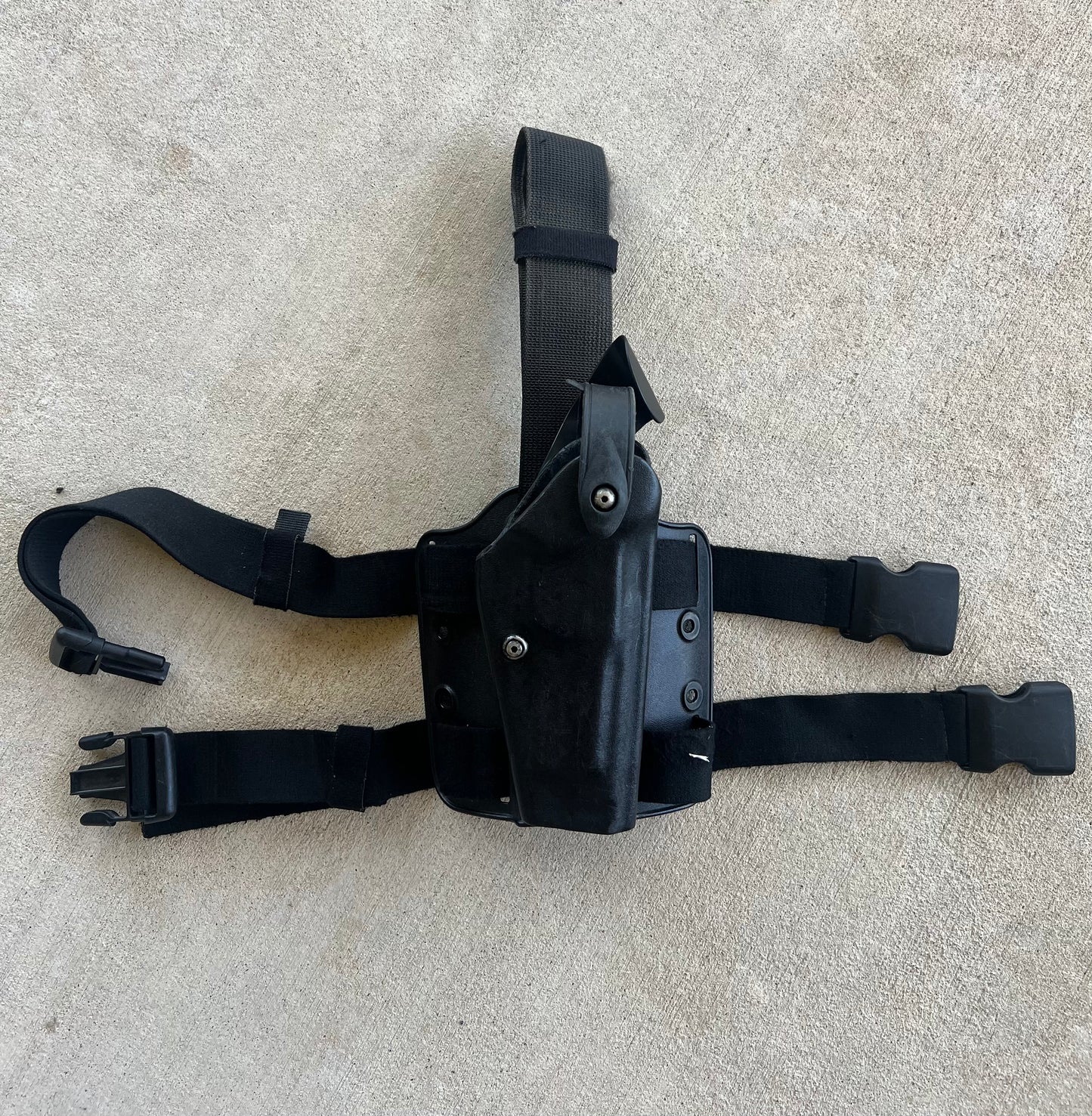 Safariland 6004-73 Drop Leg Tactical Holster Black Beretta 92 RH