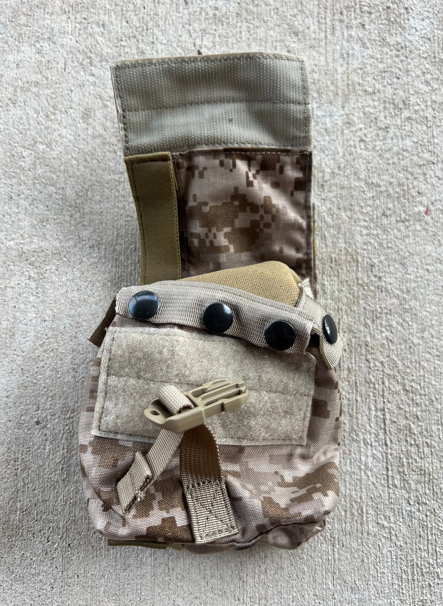 Eagle Industries DIG2 AOR1 MBITR pouch